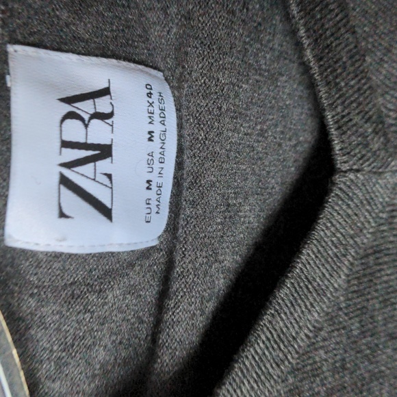 Zara men's V-neck knit sweater size M - Picture 2 of 3